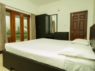 Mount N Mist Hotel Nainital Luaran gambar